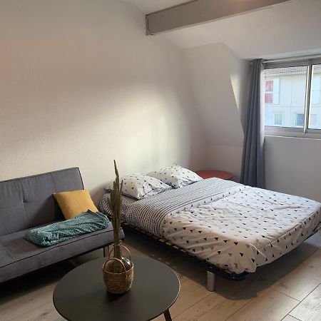 Joli Studio Avec Garage Prive Lägenhet Tarbes Exteriör bild